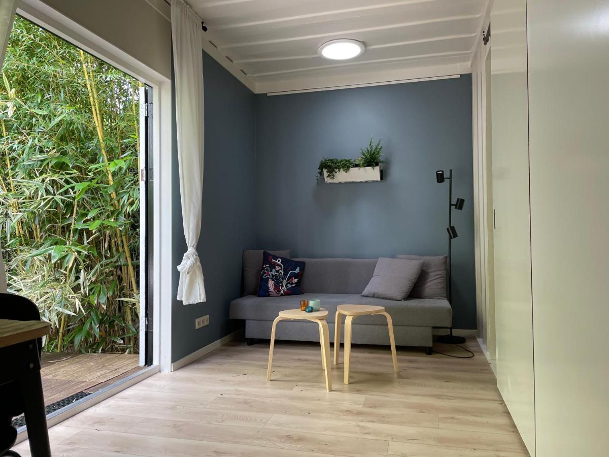 Tiny-House Van Zeecontainers Bij Het Bos Oranjewoud Екстериор снимка